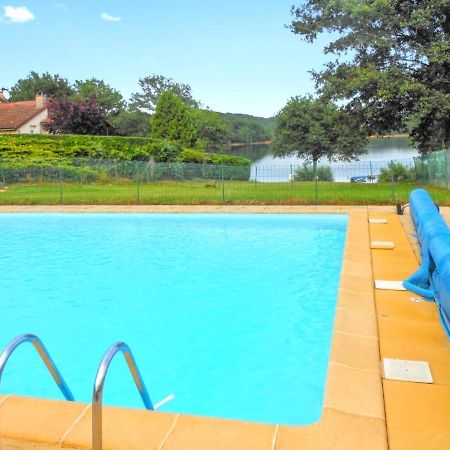 Chalet Charmant A Saint-Gerons Avec Piscine Partagee Экстерьер фото