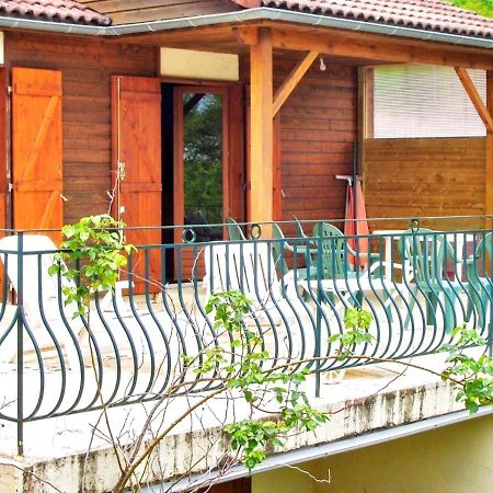 Chalet Charmant A Saint-Gerons Avec Piscine Partagee Экстерьер фото