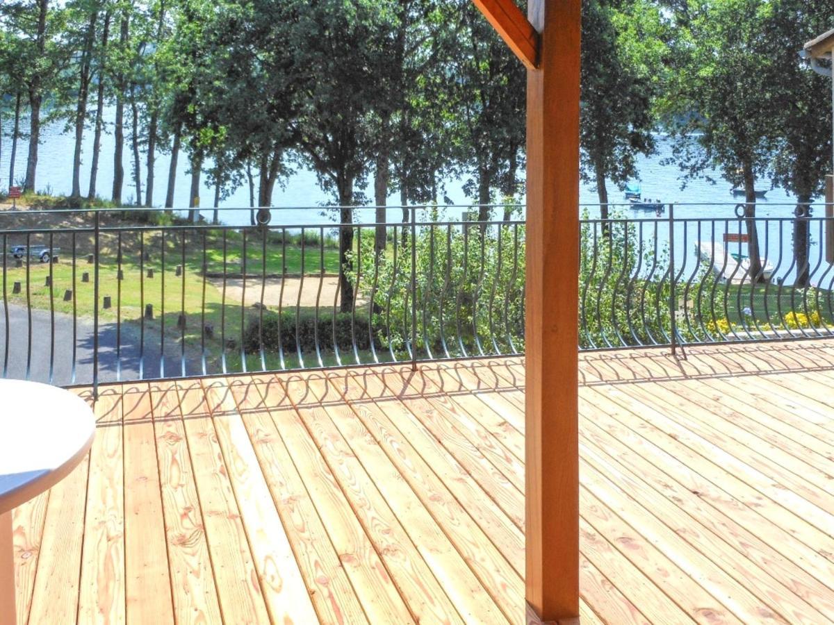 Chalet Charmant A Saint-Gerons Avec Piscine Partagee Экстерьер фото